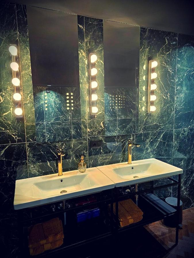 Booza 69 Luxury Rooms Split Extérieur photo